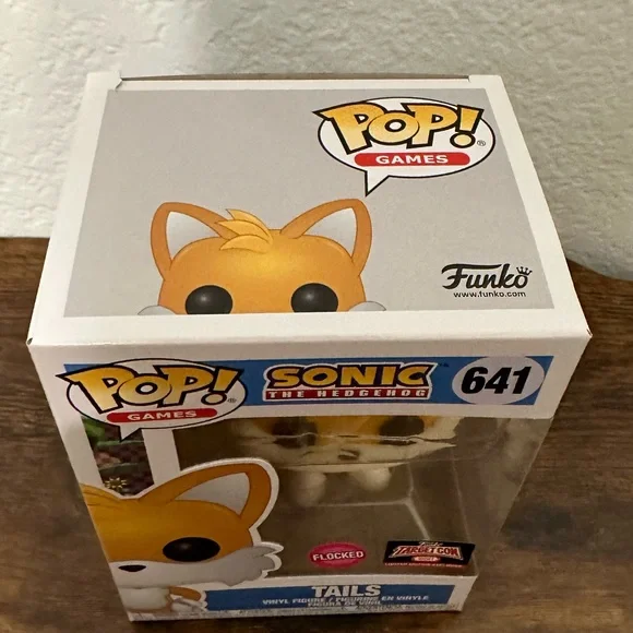 *SOLD* NIB Funko Target Con Exclusive Sonic Tails (Flocked) - Picture 2 of 5